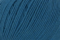 Universal Yarn Bella Cash