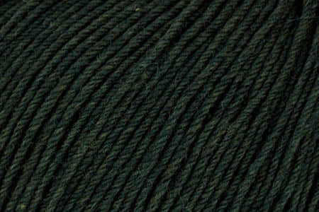 Universal Yarn Bella Cash