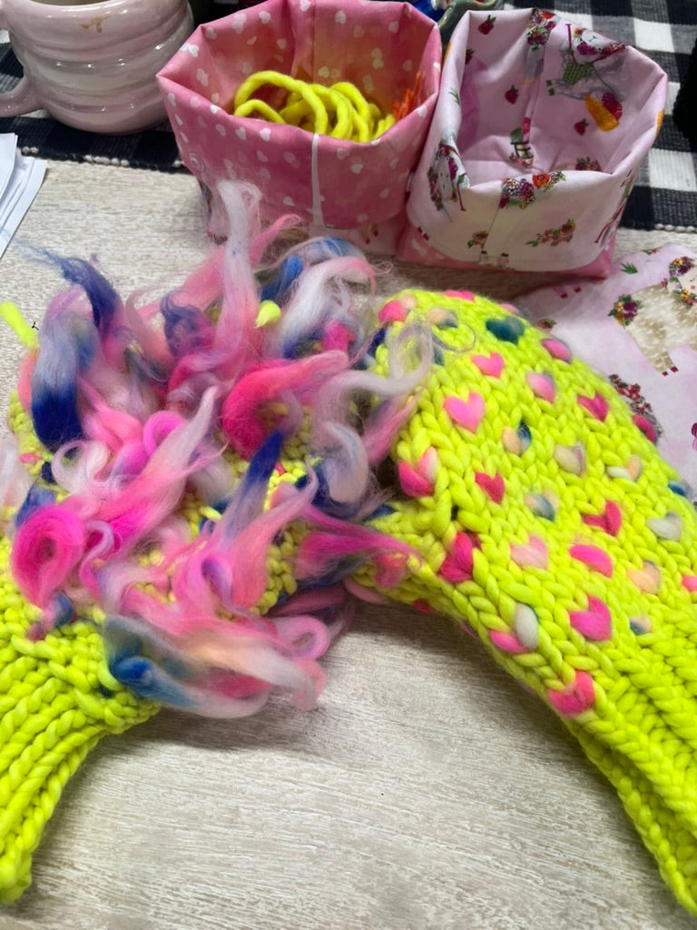 Thrum Thrum Mittens Class
