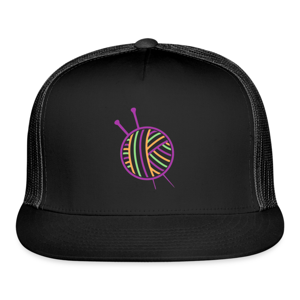 The Knotty Knittress Yarn Ball Cap - black/black