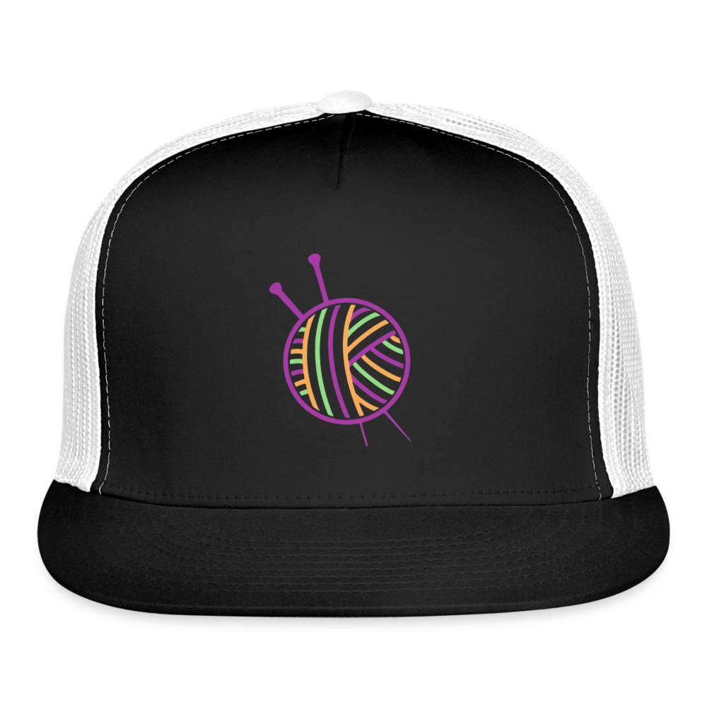 The Knotty Knittress Yarn Ball Cap - black/white