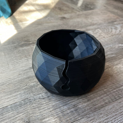 Cauldron Yarn Bowl with Lid – TheKnottyKnittress